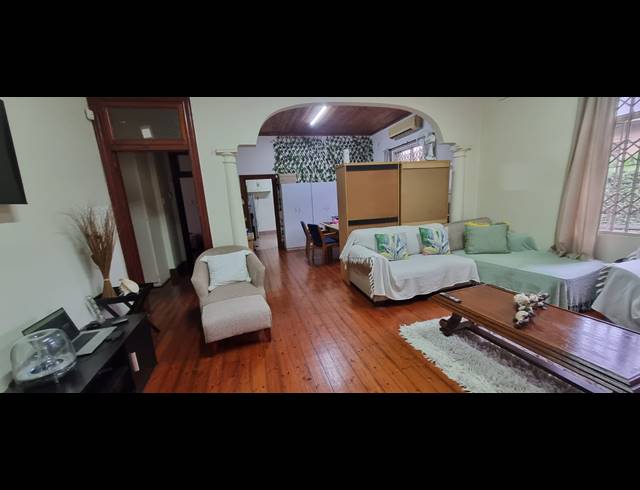 3 BEDROOM HOUSE FOR SALE IN GLENWOOD
